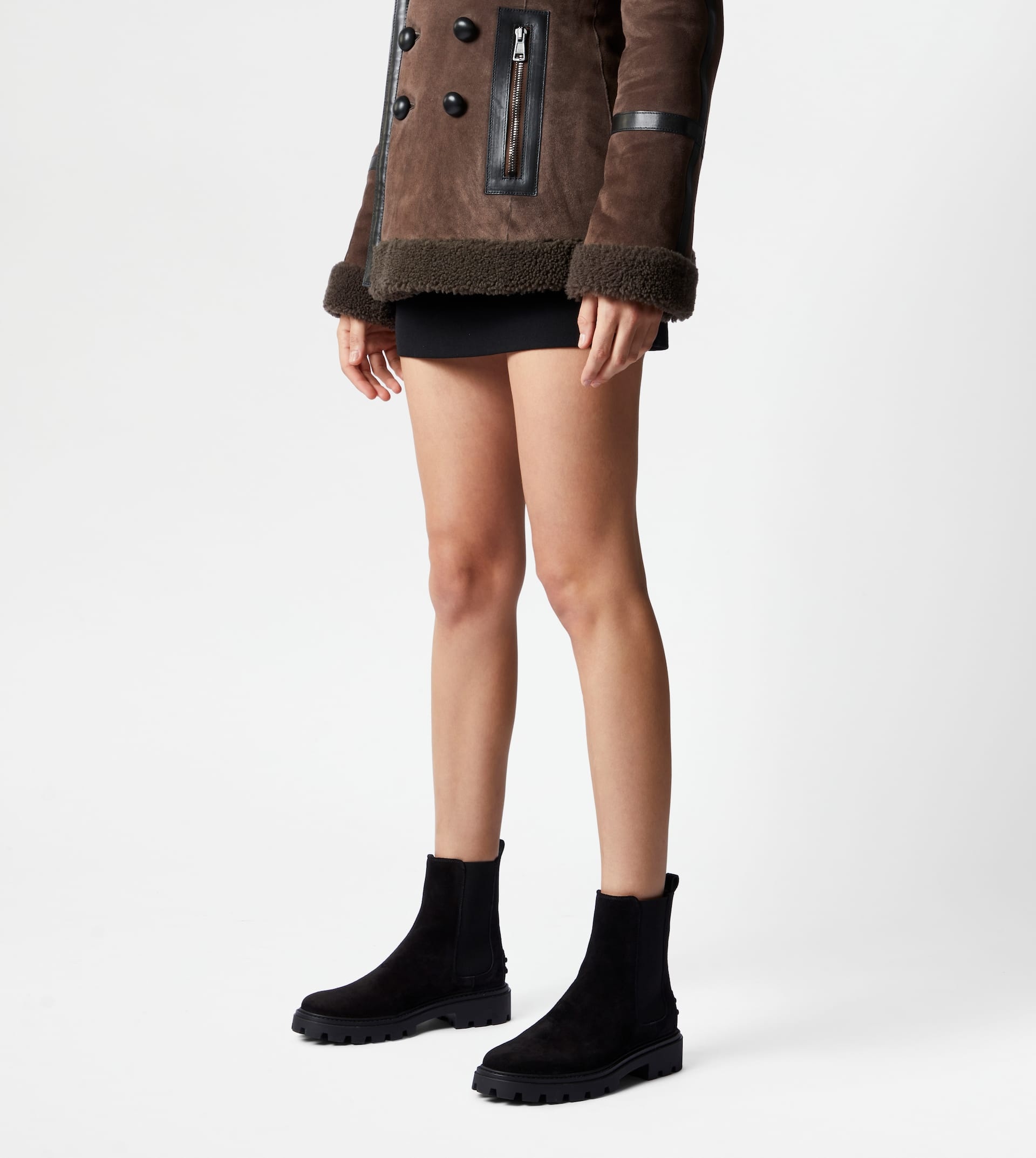 TOD'S CHELSEA BOOTS IN SUEDE - BLACK - 6