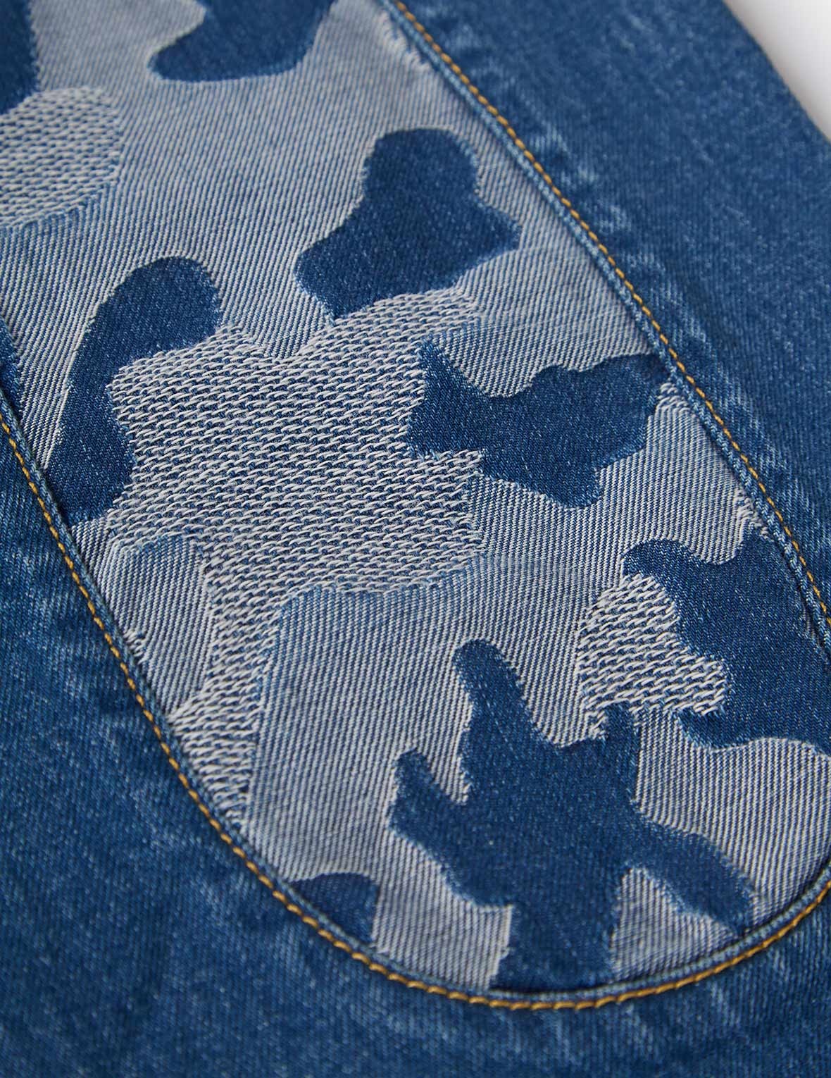 CAMOUFLAGE JACQUARD DAICOCK INSERT BOYFRIEND JEANS - 11