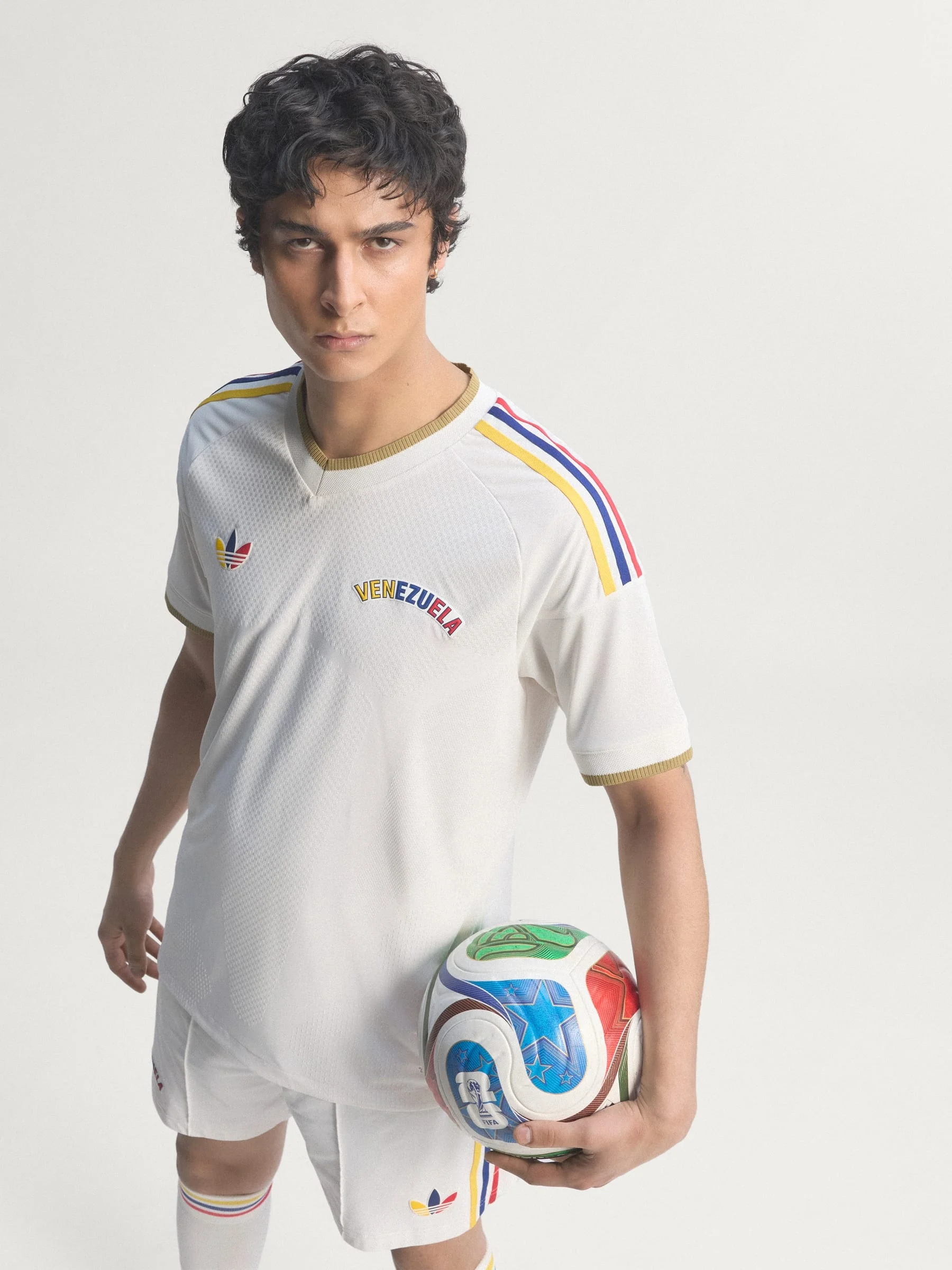Venezuela 26 Away Authentic Jersey - 1