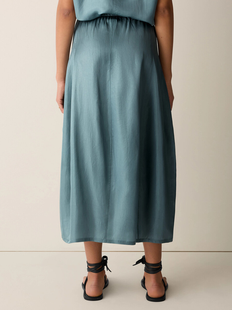 Lightweight Satin Shimmer Lantern Skirt 4