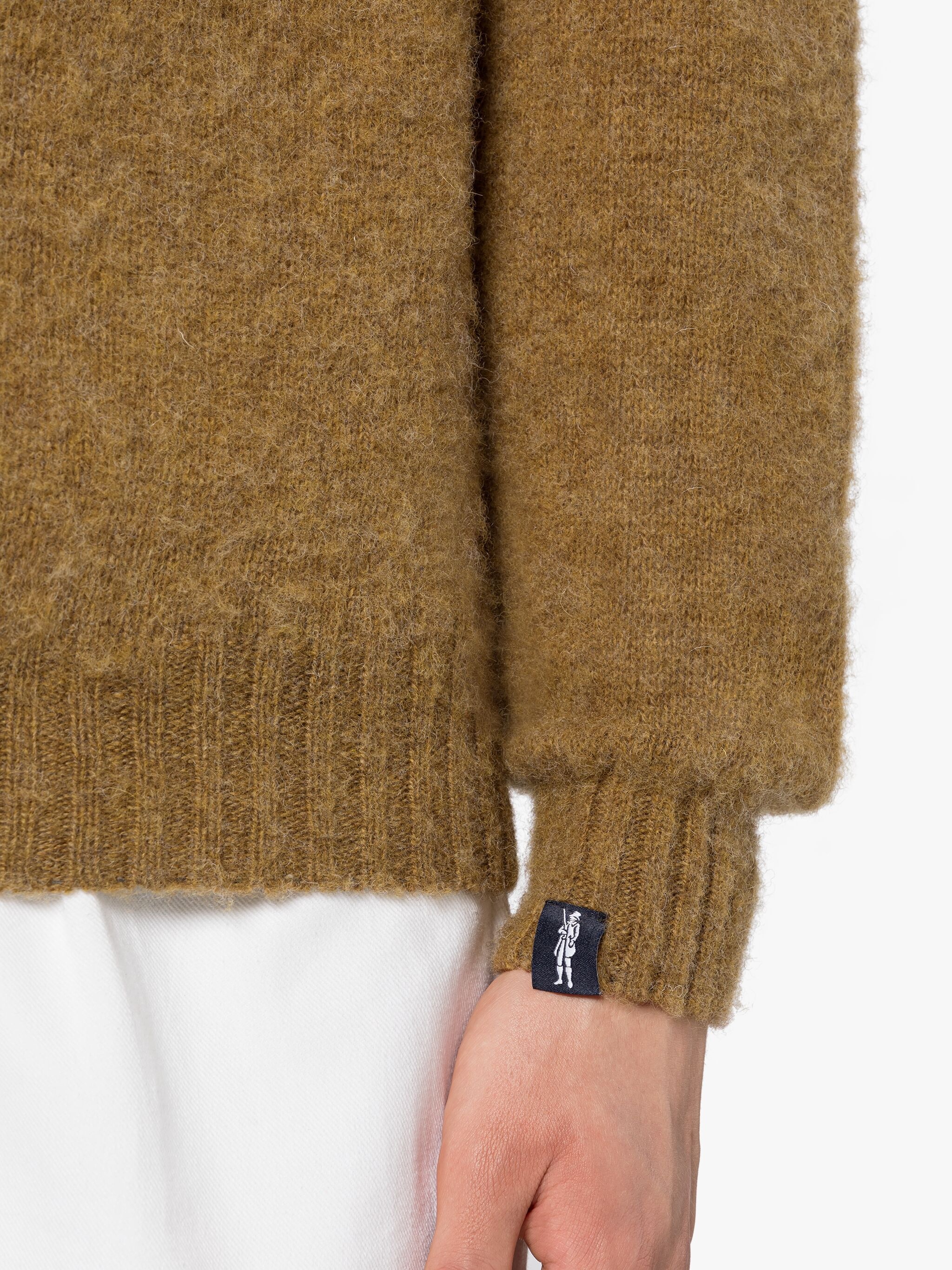 HUTCHINS DARK CAMEL WOOL CREWNECK SWEATER - 6