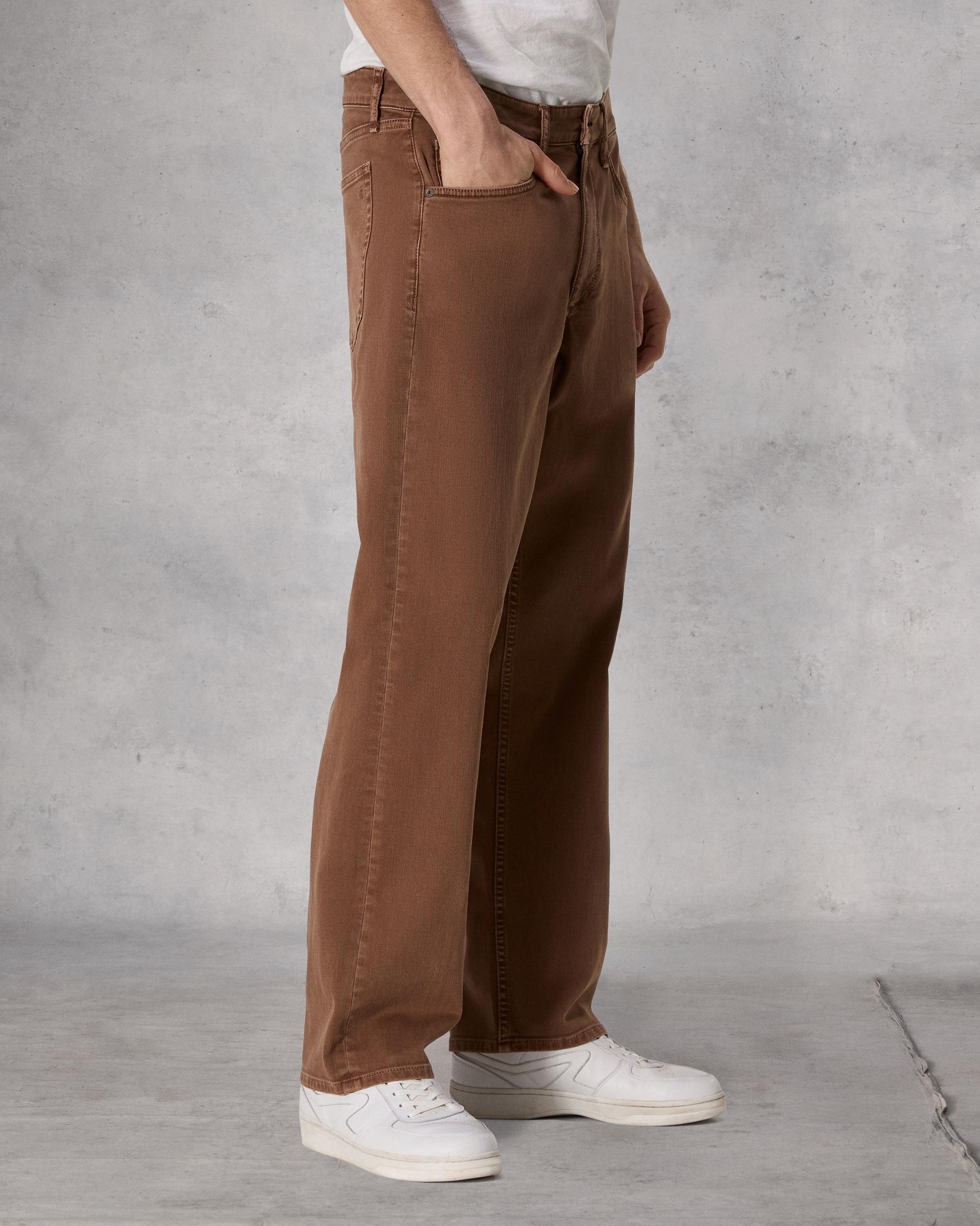 Fit 4 - Clay
Straight Fit Aero Stretch Jean - 3