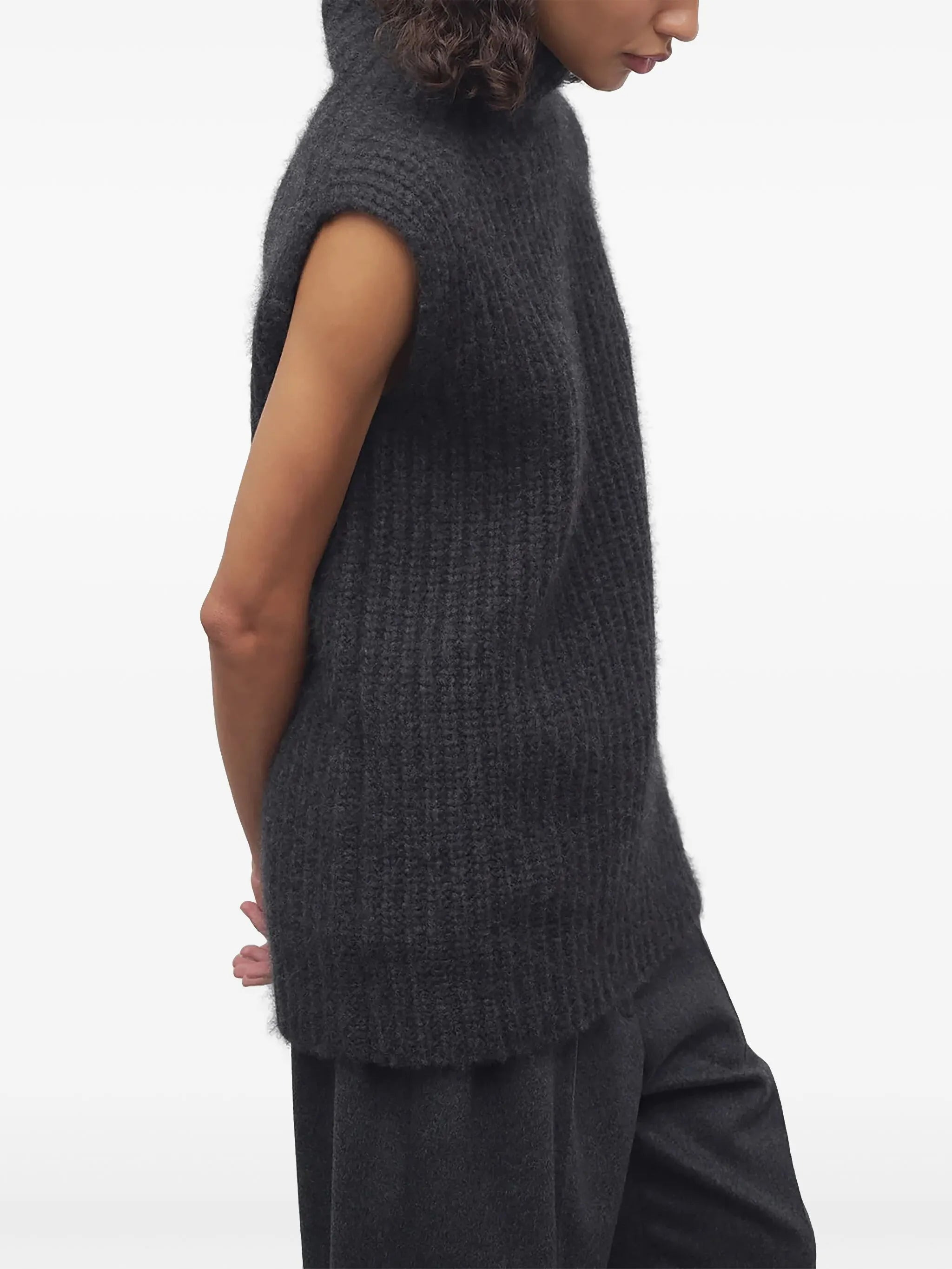 Ilena knitted vest - 3