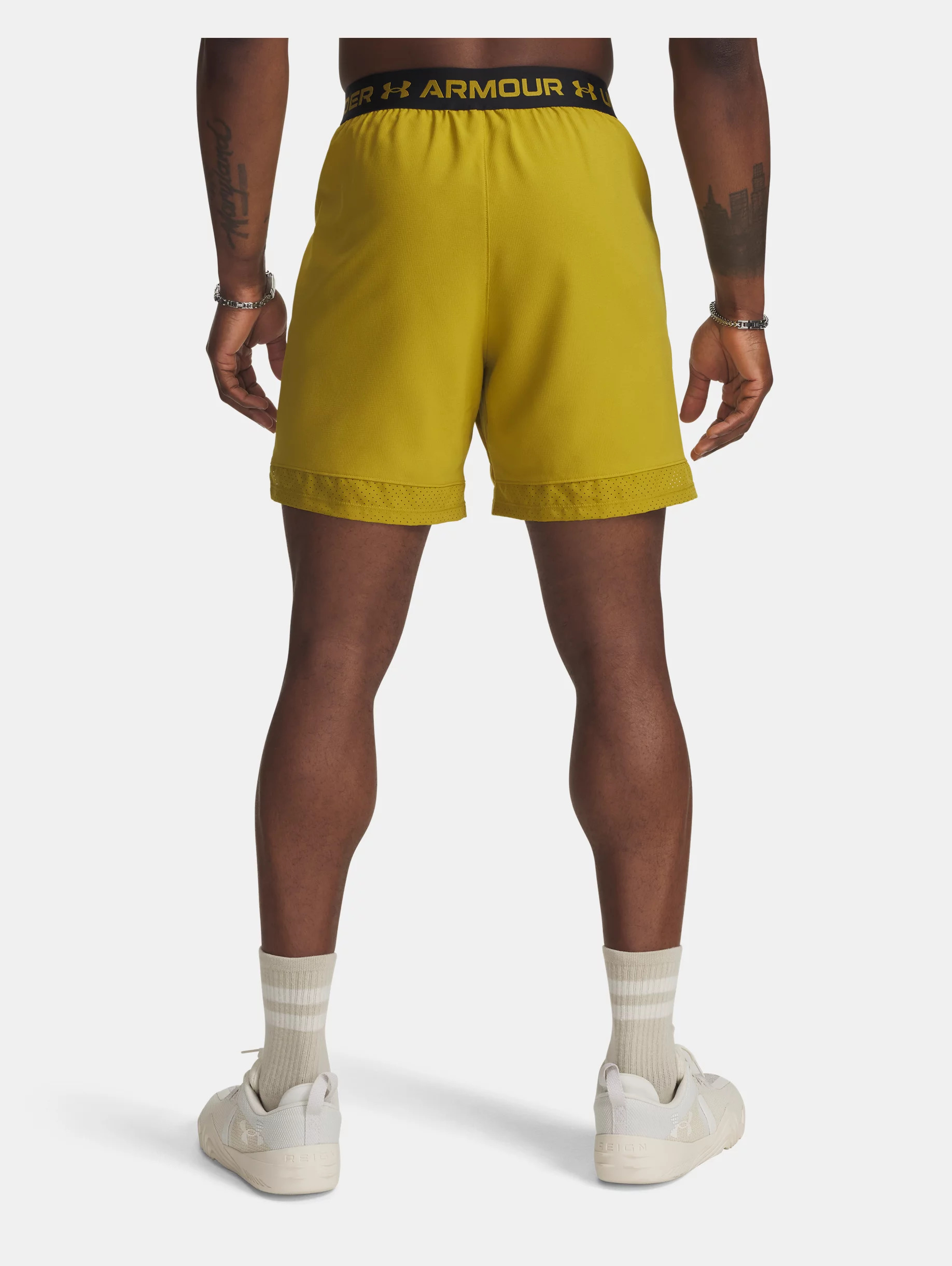 UA Vanish Woven - 2