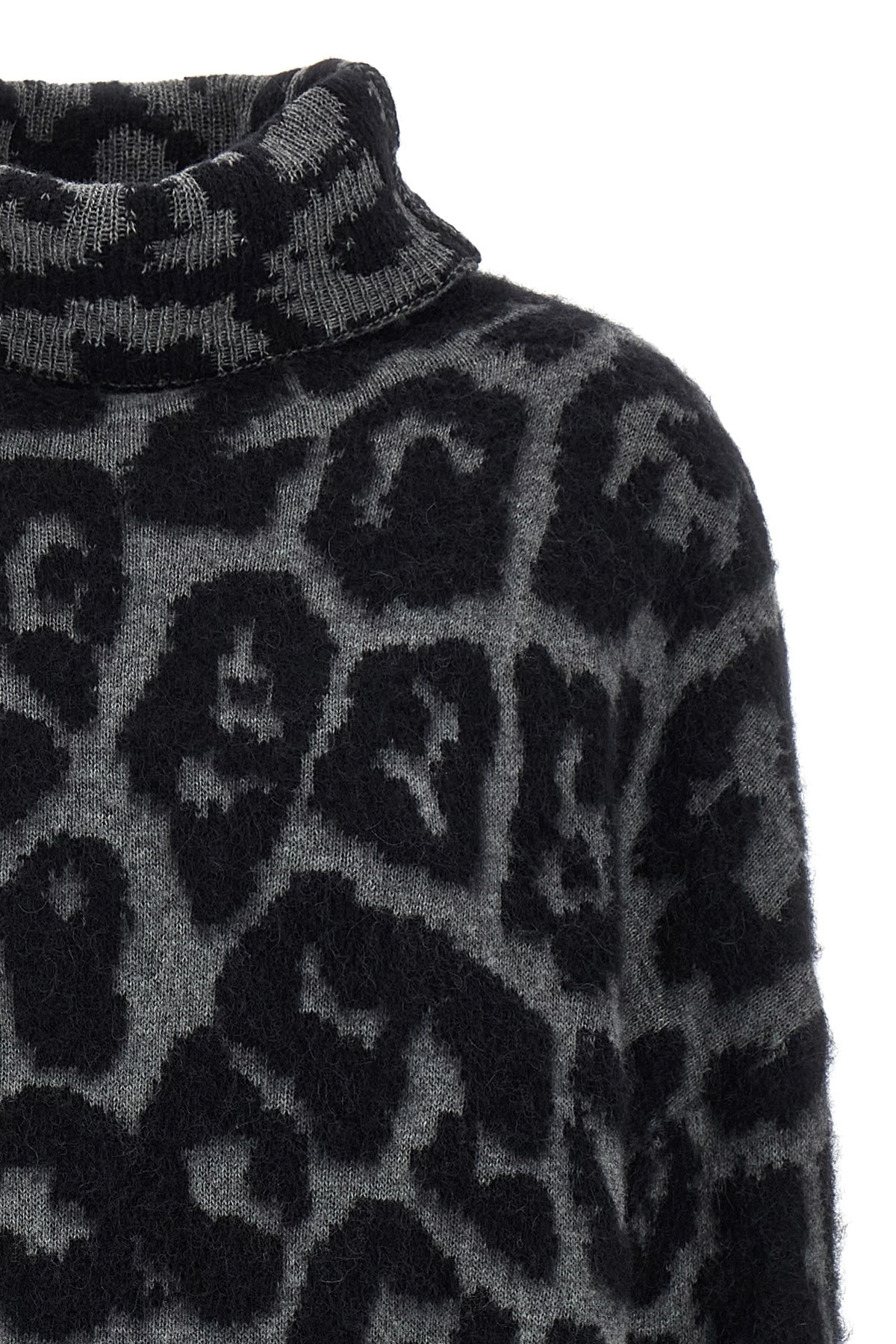 Turtle-Neck Sweater - 3