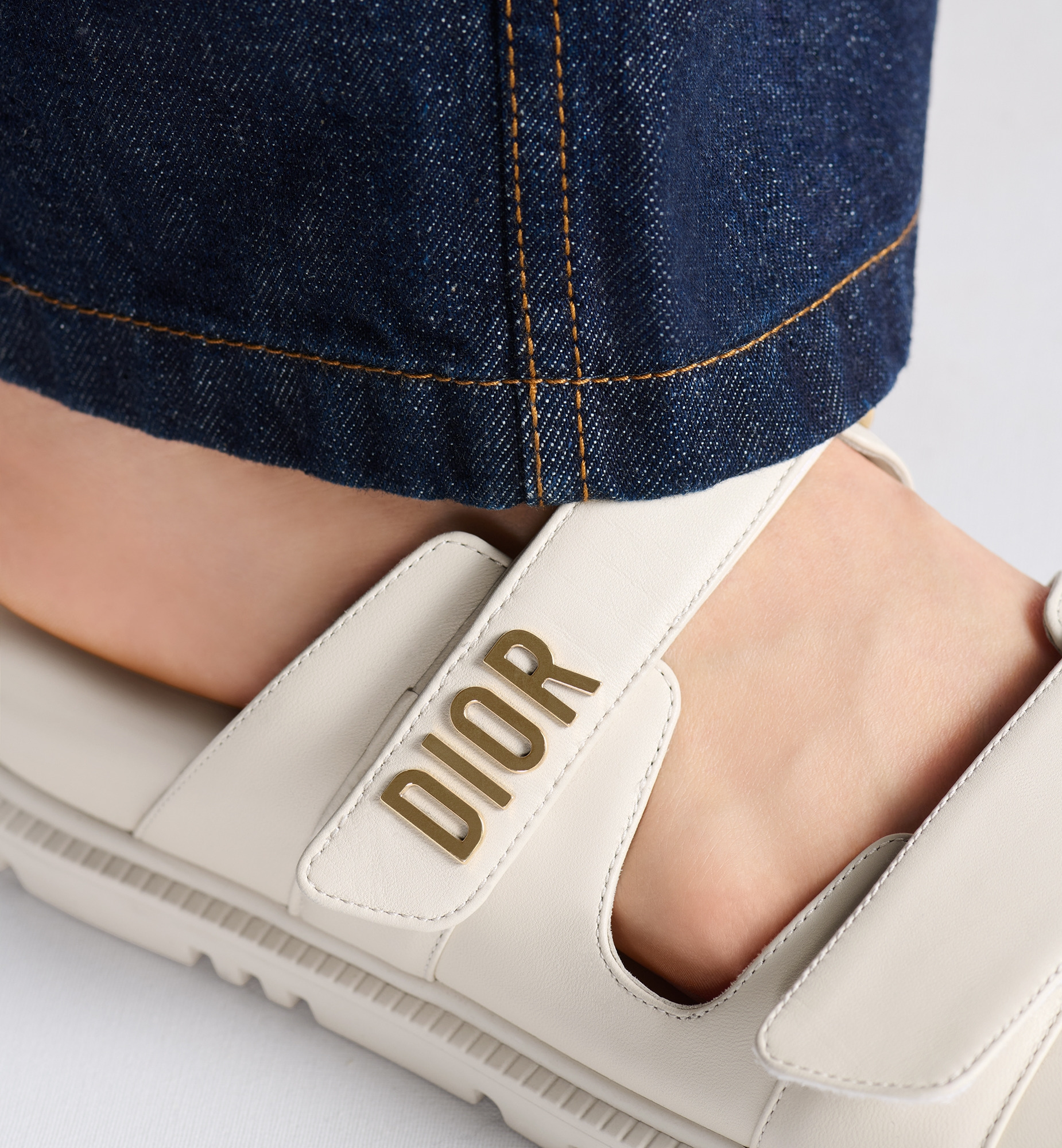 Dioract Slide - 4