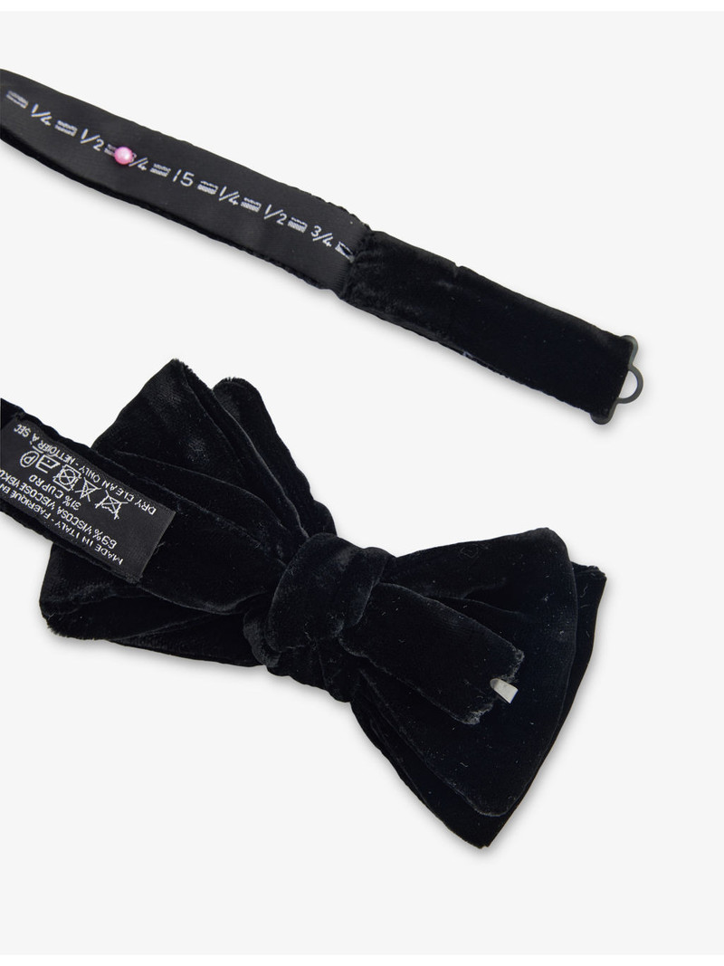 TOM FORD Tied Velvet Bow Tie outlook