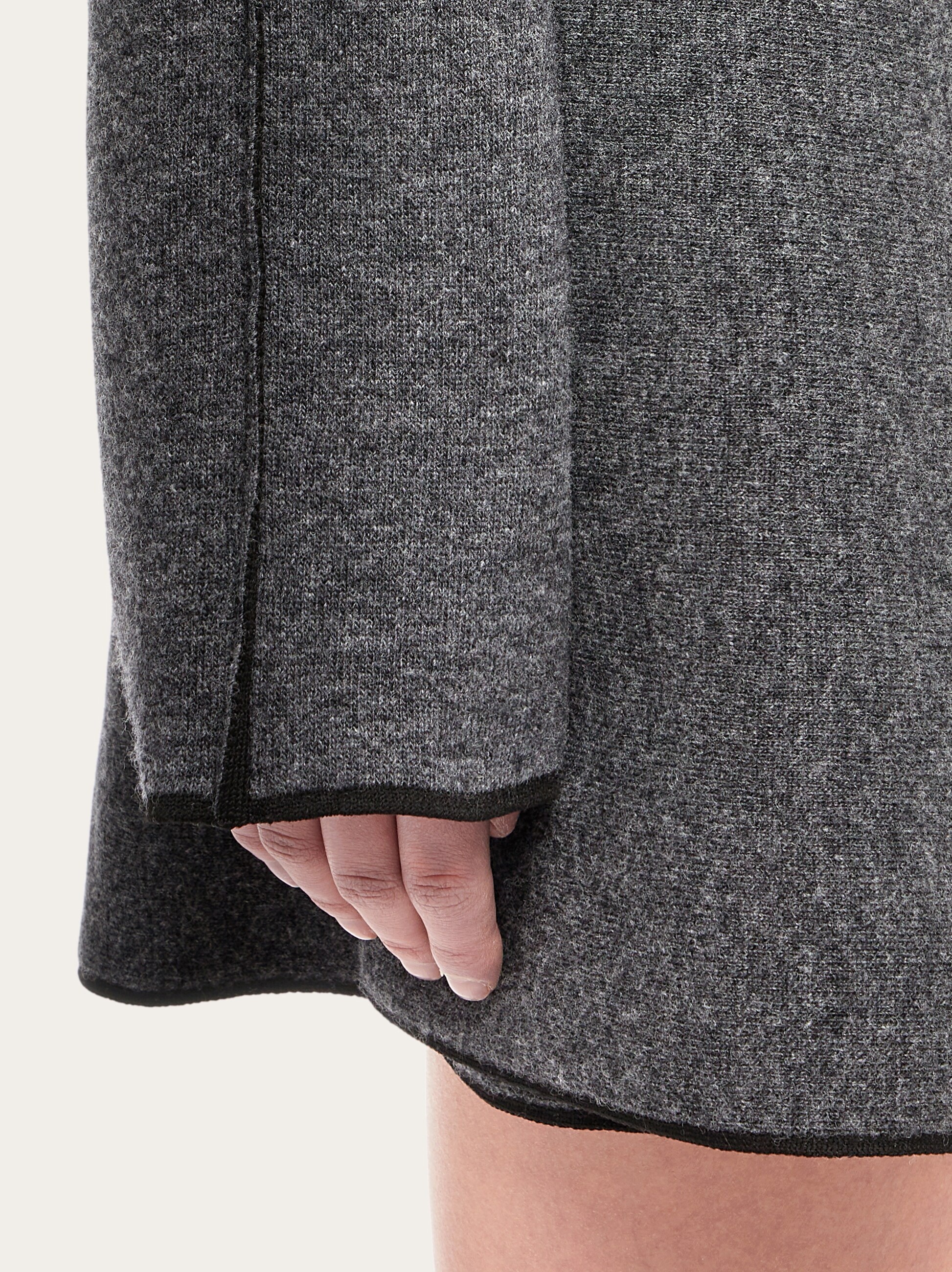 Knitted sweater - 4