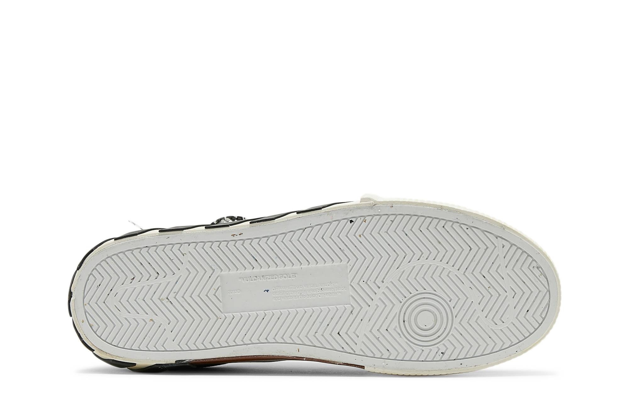 Off-White Vulc Sneaker 'Black White' - 4