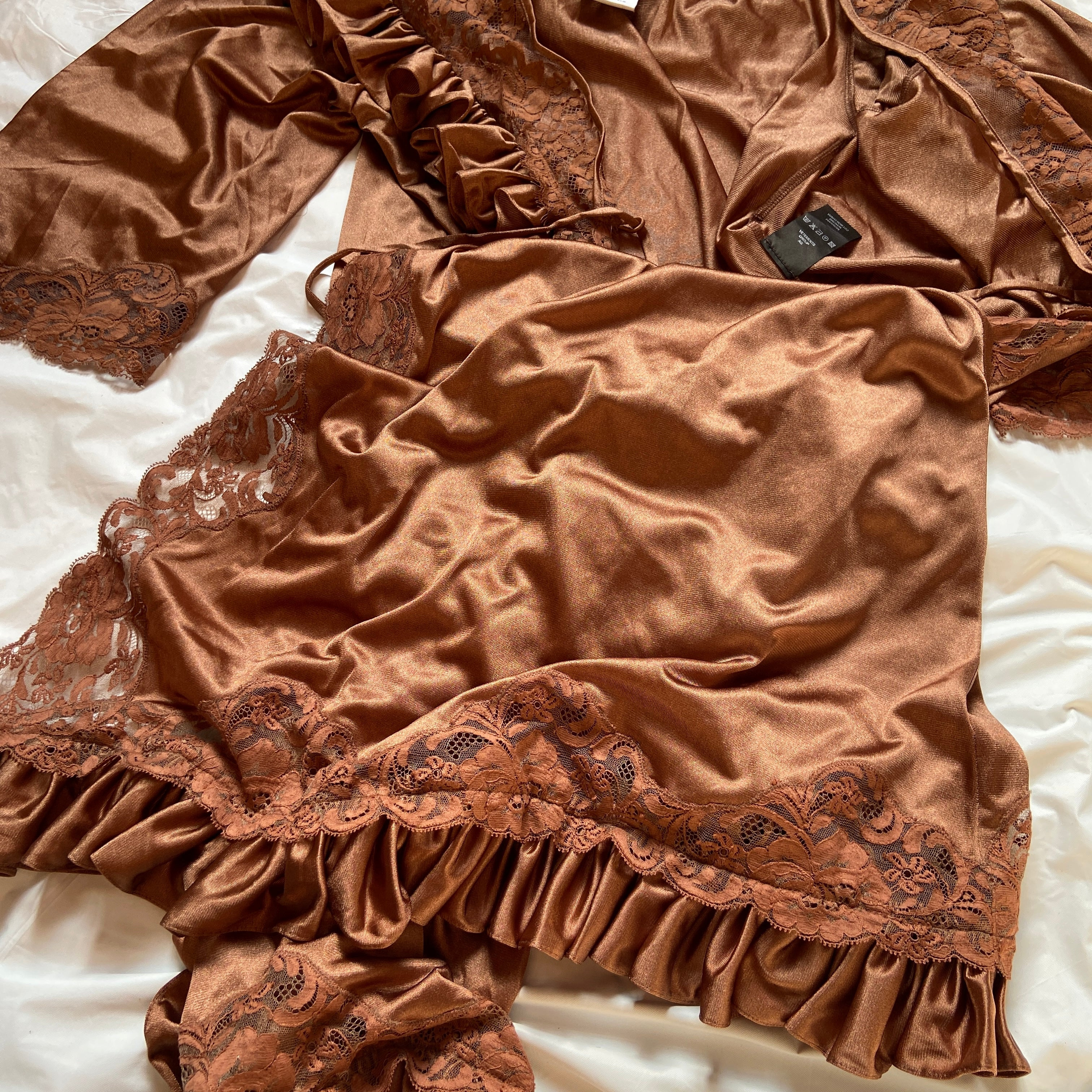Vetements fall 2019 demna metallic brown floral ruffles lace robe dress - 12
