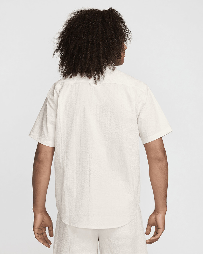 Nike Nike Life Men's Short-Sleeve Seersucker Button-Down Shirt outlook