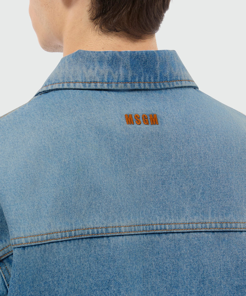 Light-wash denim short-sleeve shirt with localized distressing 5