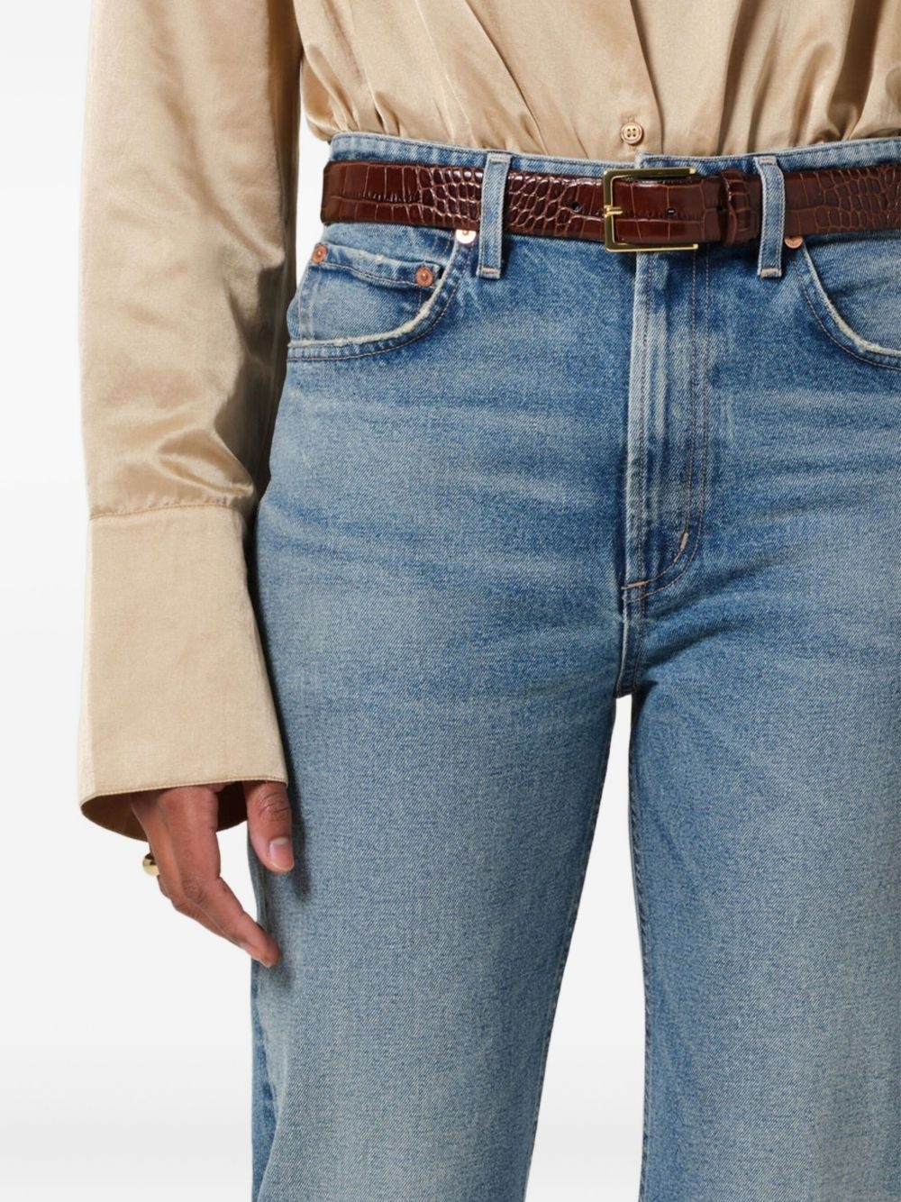 light-washed jeans - 6