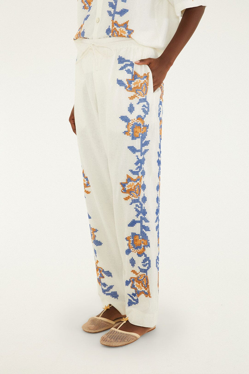 FARM RIO Mica Embroidered Lenzing Ecovero Euroflax Pants outlook