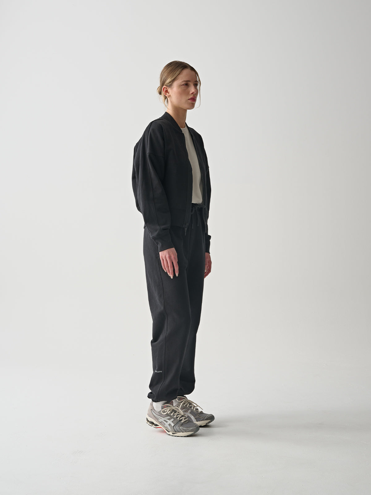 Women's Essentials Zip Crew - 3