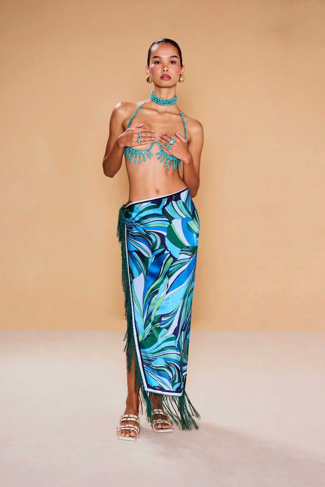 NIKA PAREO COVERUP - 1
