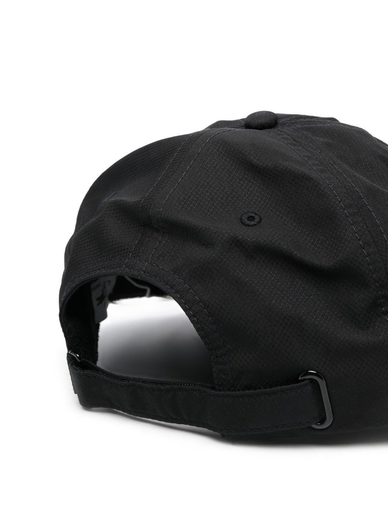 LACOSTE solid-colour baseball cap outlook