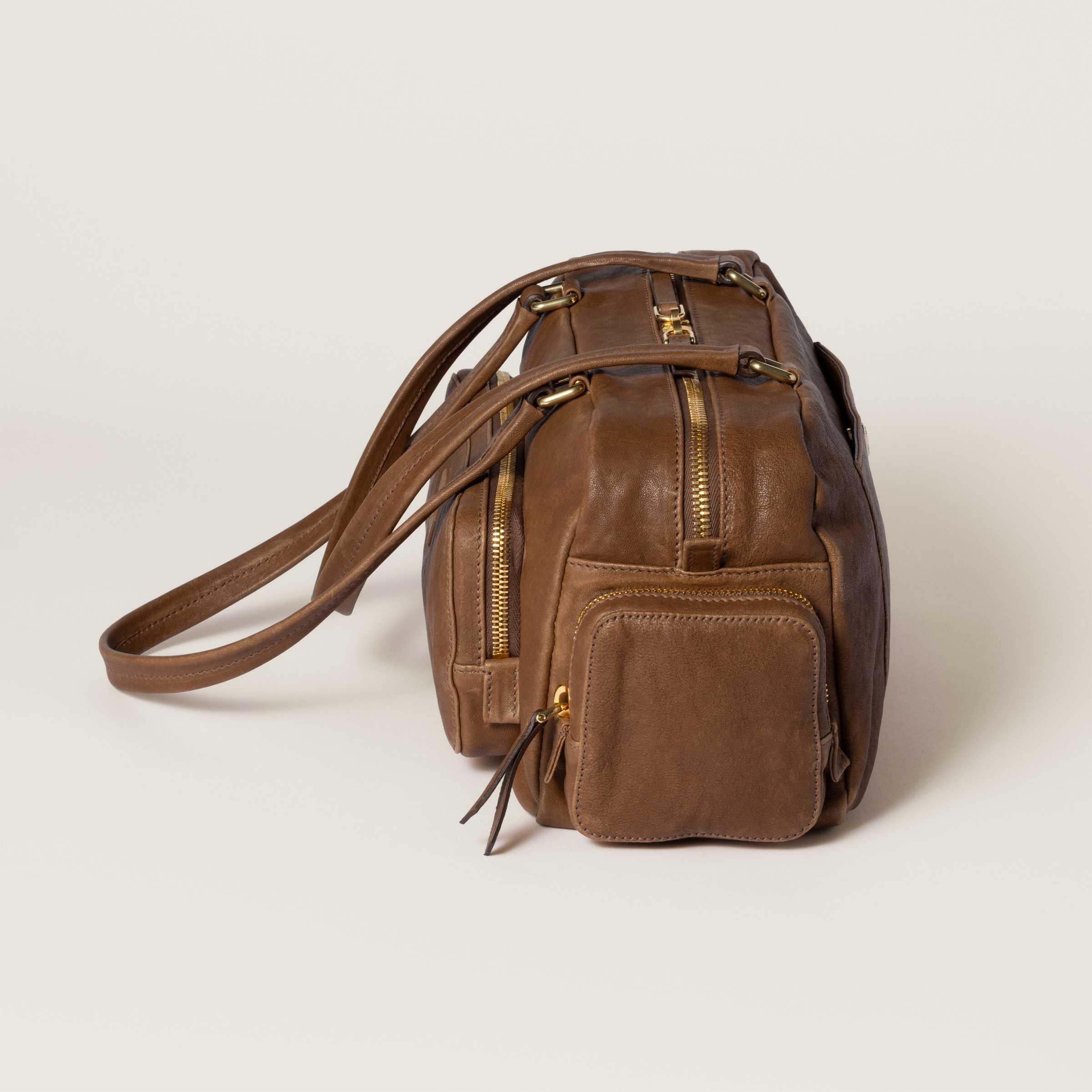 Pocket washed nappa leather bag - 5