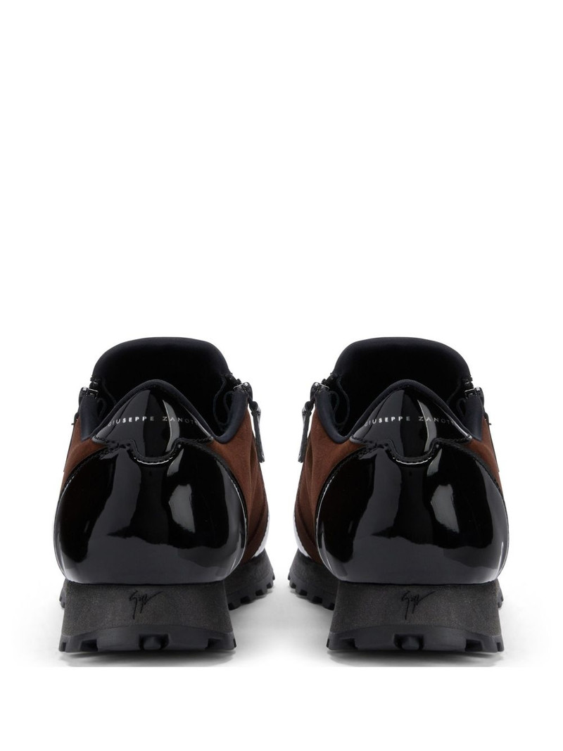 Conley trainers 3