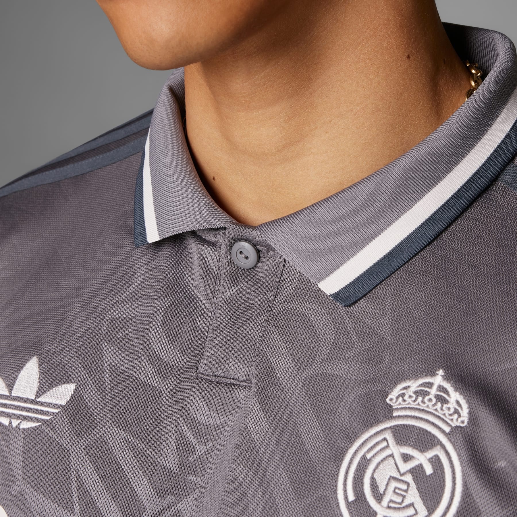 Real Madrid 24/25 Third Jersey - 8