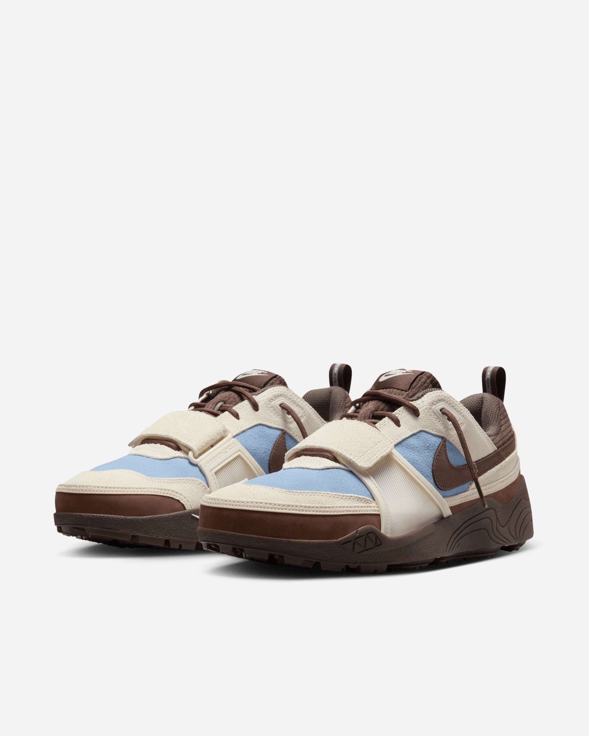 Nike x Travis Scott Zoom Field Jaxx - 2