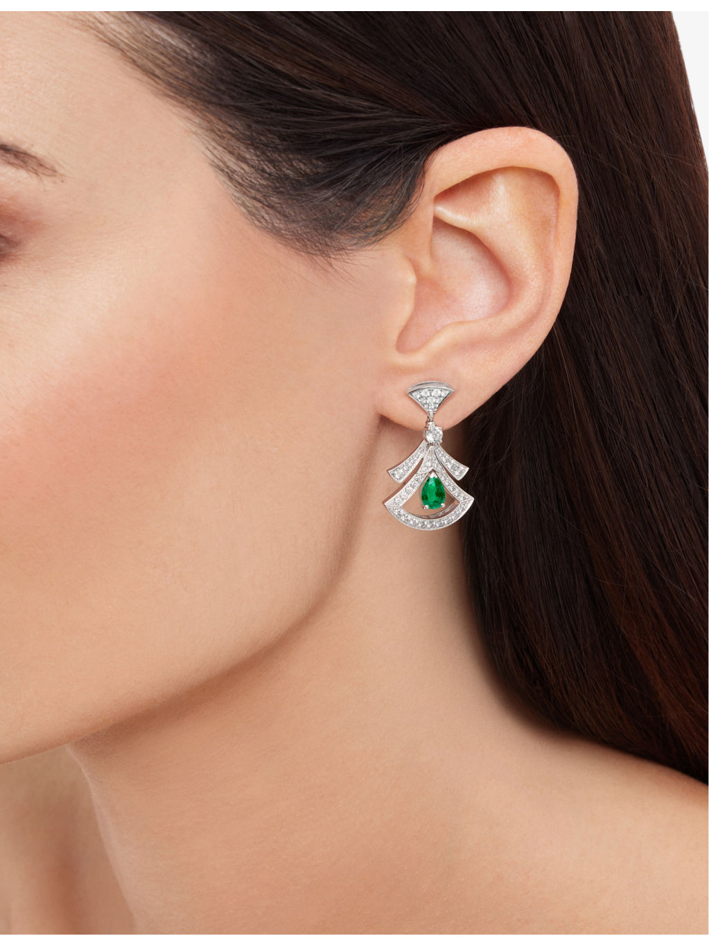 Diva's Dream 18ct white-gold, 1.48ct brilliant-cut diamond and 1.2ct pear-cut emerald drop earrings - 4