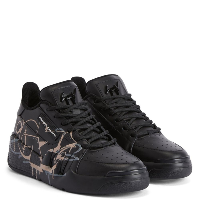 Giuseppe Zanotti Talon outlook