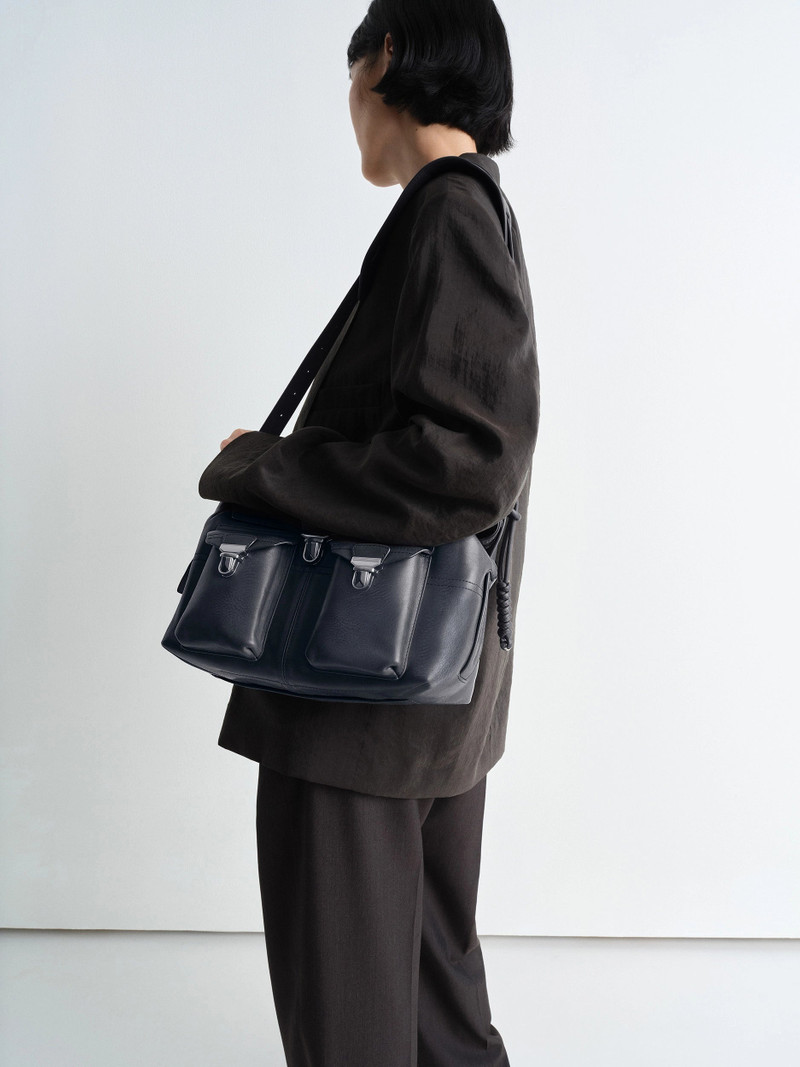 SNAKE KNOT MEDIUM GEAR BAG 3