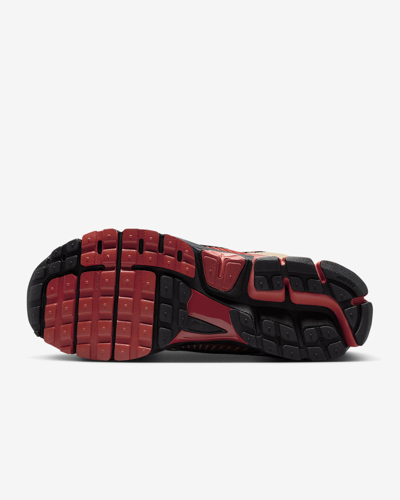 Nike Nike Zoom Vomero 5 Men's Shoes outlook