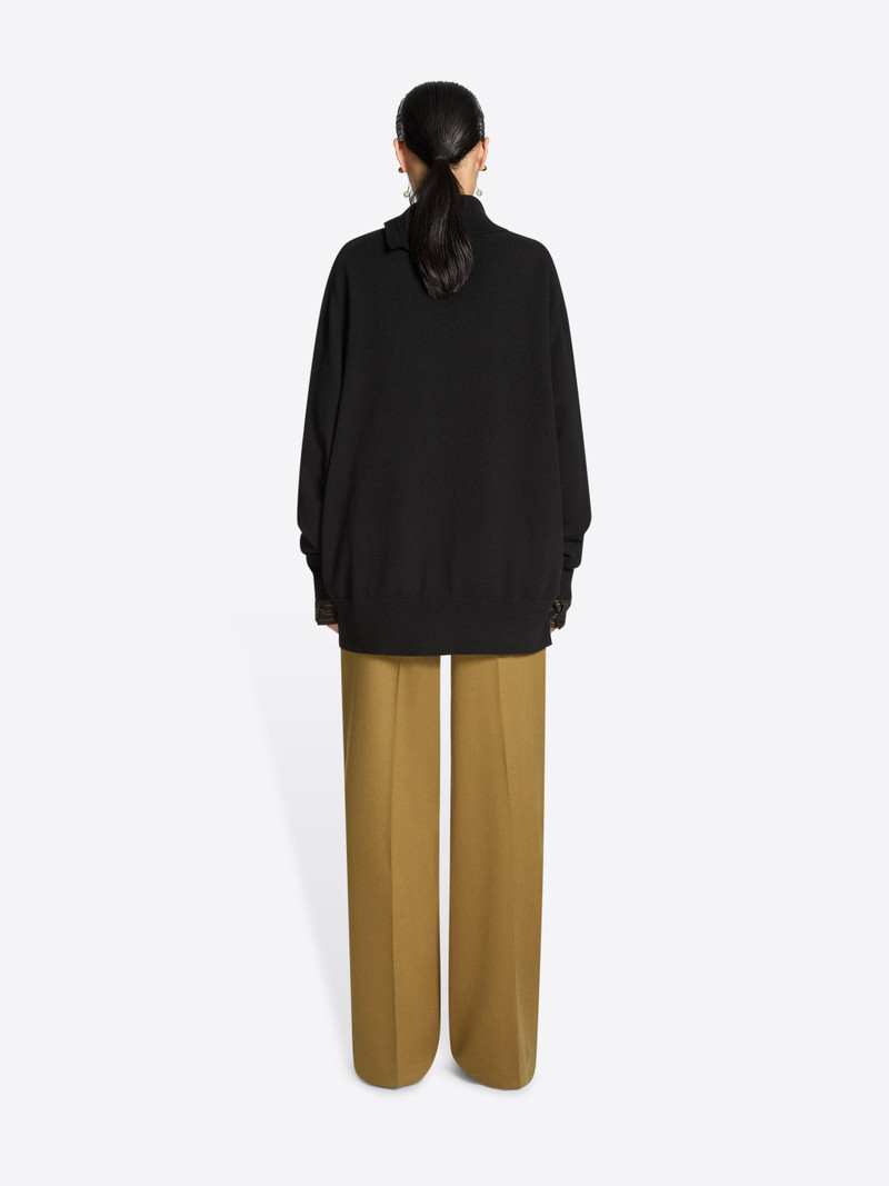 LOOSE CASHMERE SWEATER 4