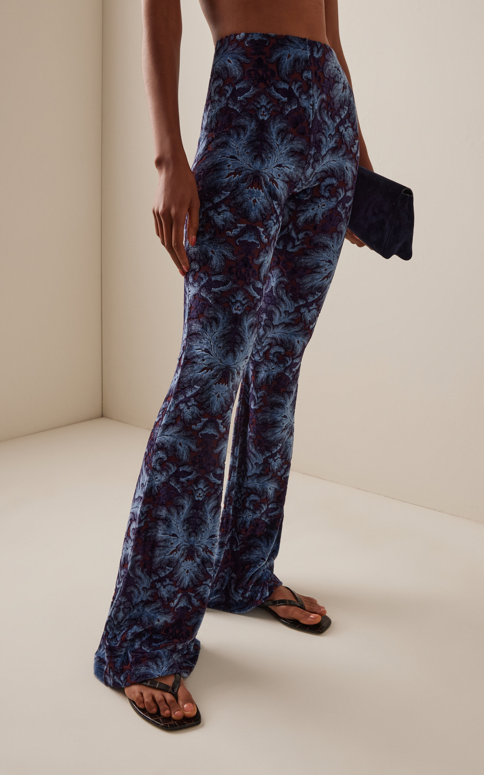 Printed Crepe Flared Pants blue - 3
