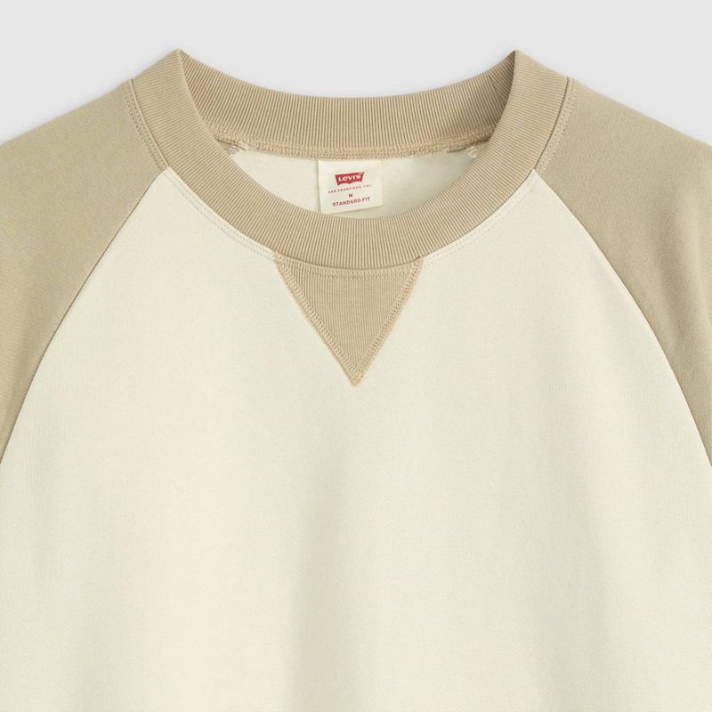 RED TAB™ CREWNECK SWEATSHIRT 6