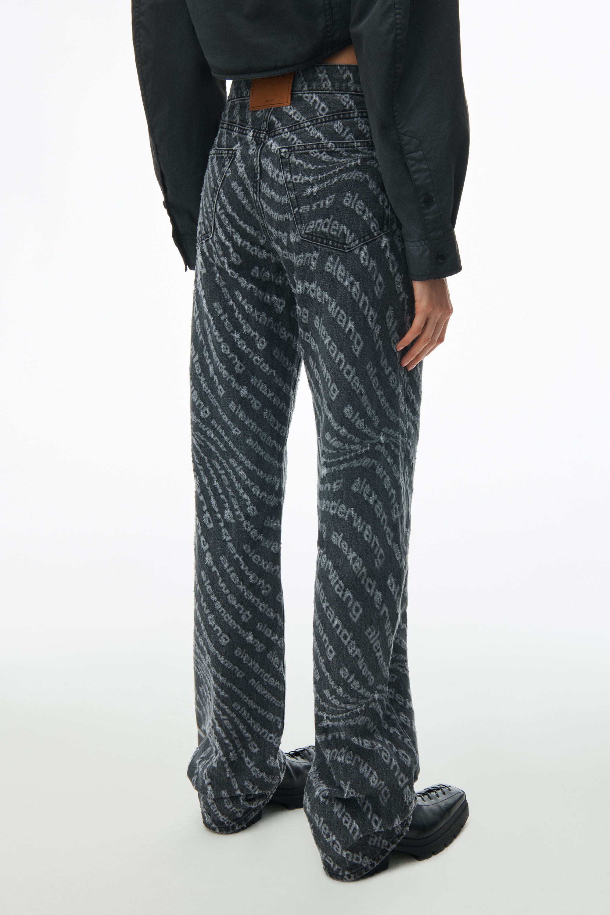 Ez Logo Newsprint Mid Rise Straight Leg Jean in Cotton - 5