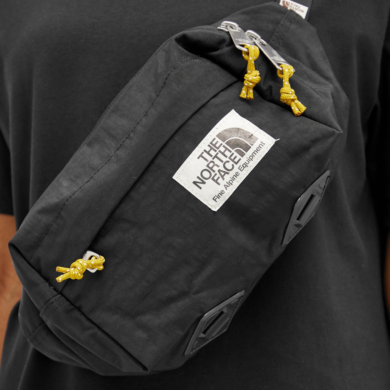 The North Face Berkeley Lumbar Bag - 2