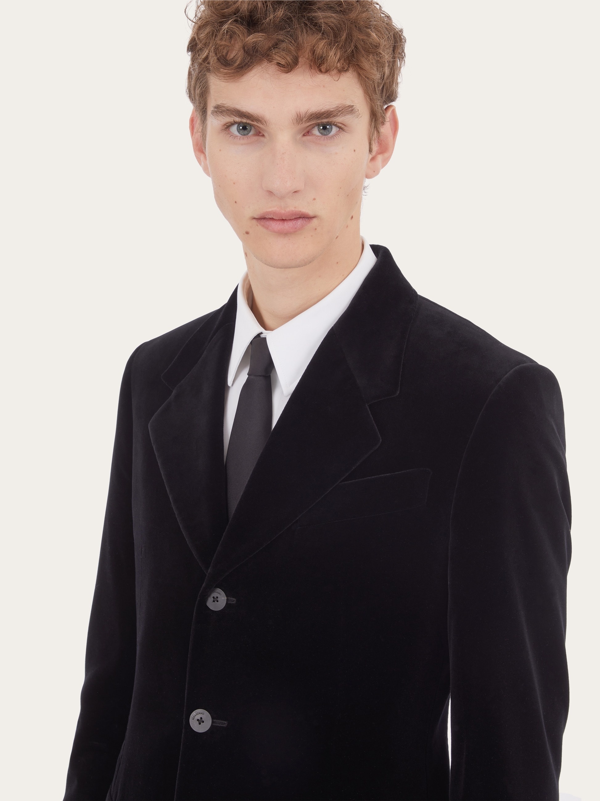 Velvet single breasted suit - 3