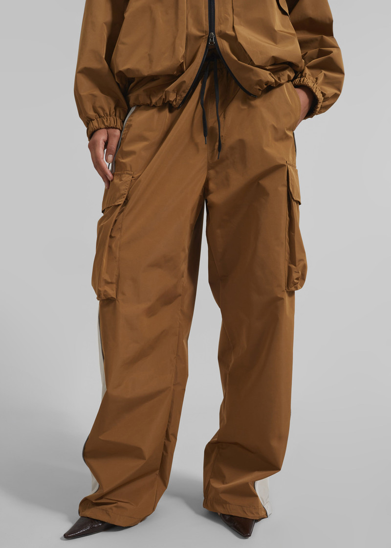 Navan Cargo Pants - Brown 3