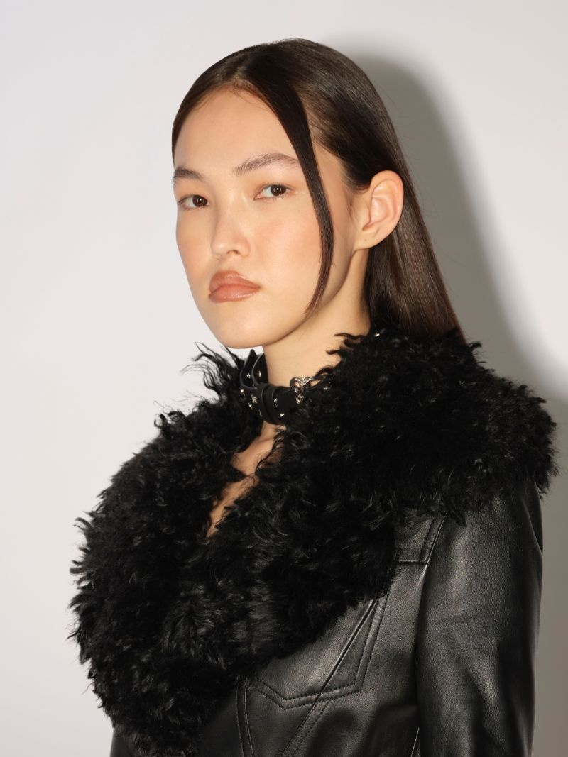 FUR COAT - 5