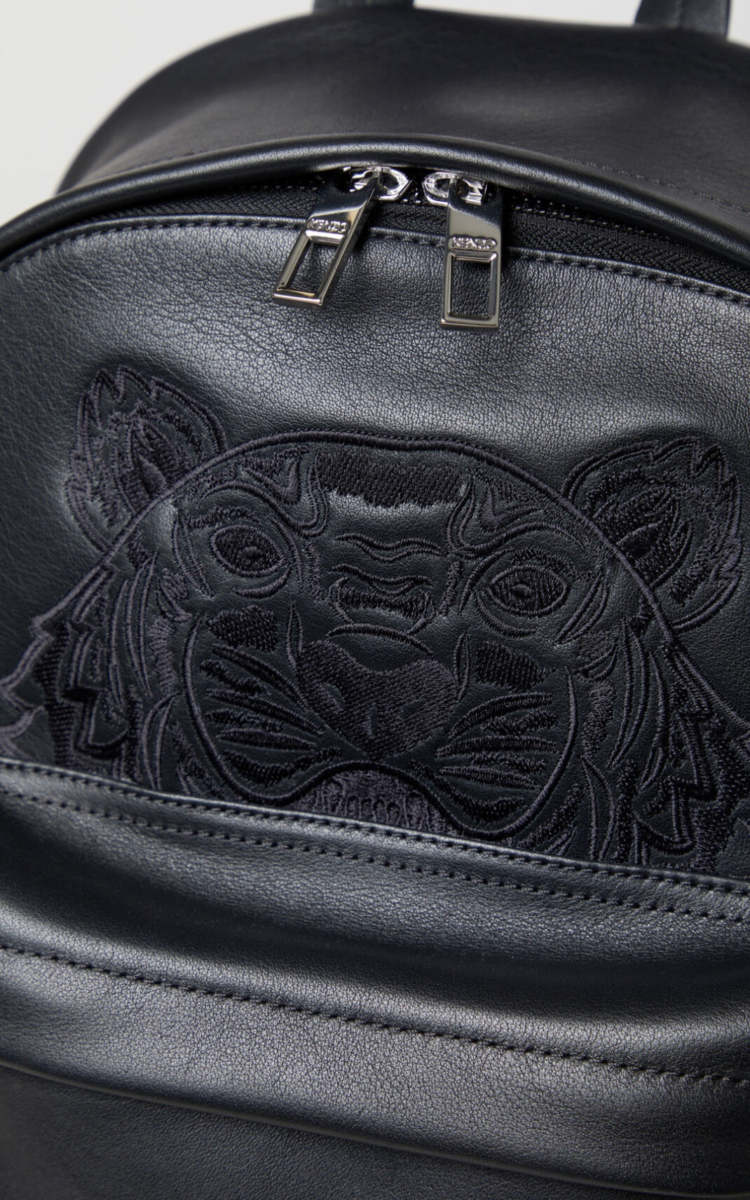 Tiger leather backpack - 4