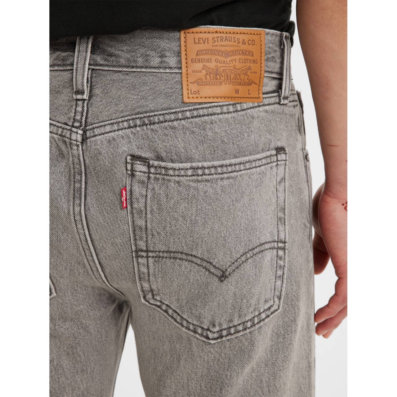 551™ Z AUTHENTIC STRAIGHT FIT MEN'S JEANS - 6