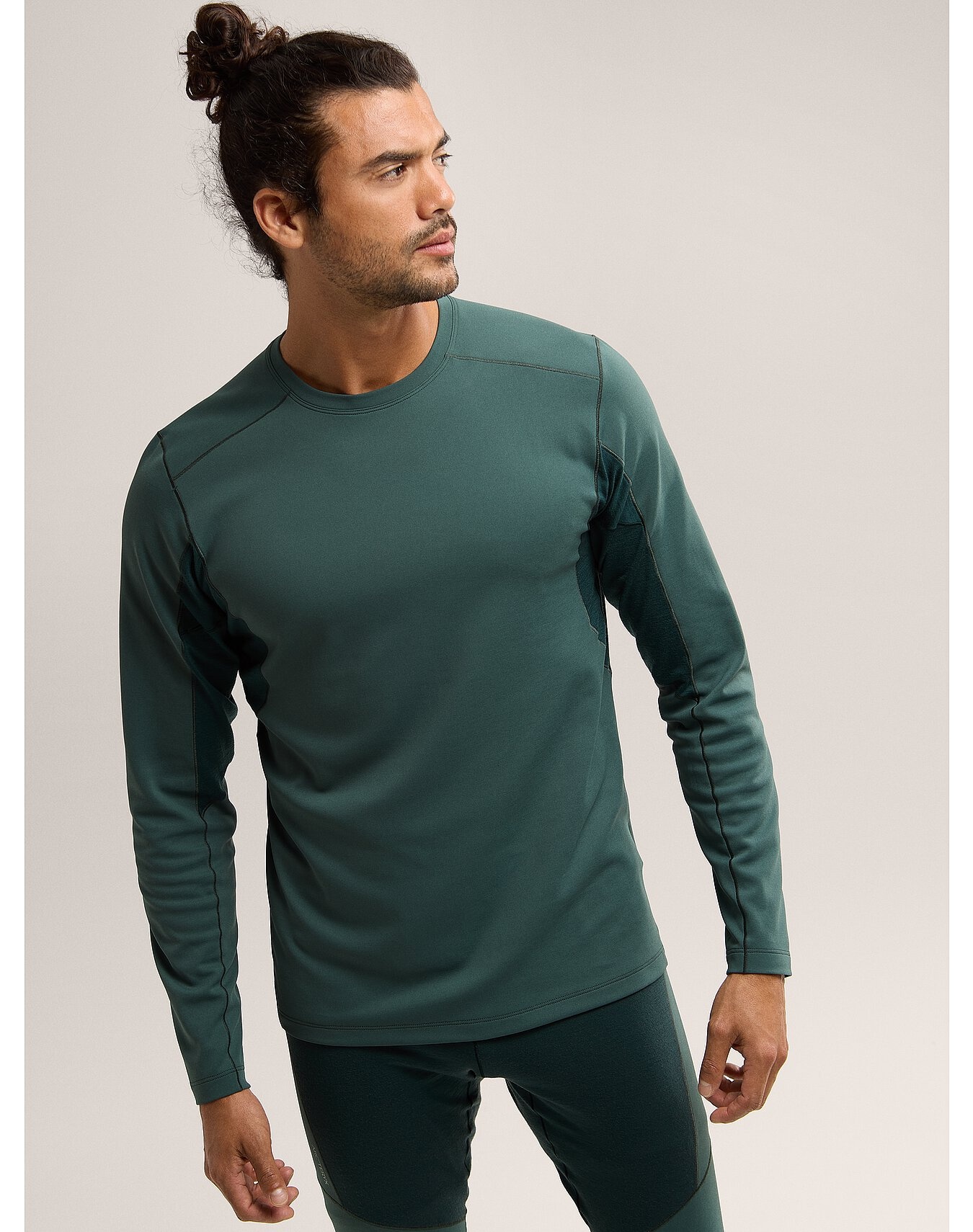 Rho Hybrid Crew Neck - 2