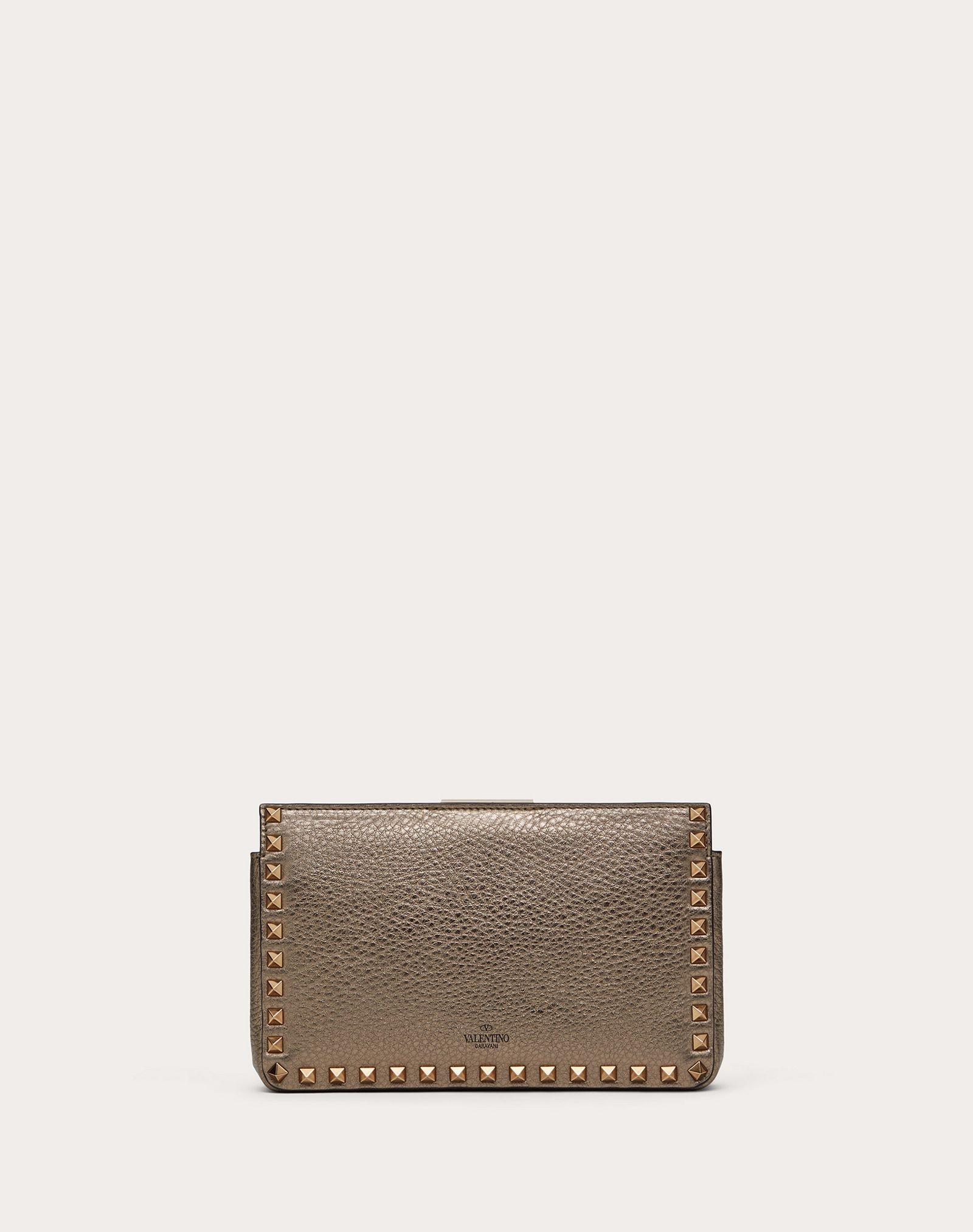 Rockstud Metallic Grainy Calfskin Clutch - 3