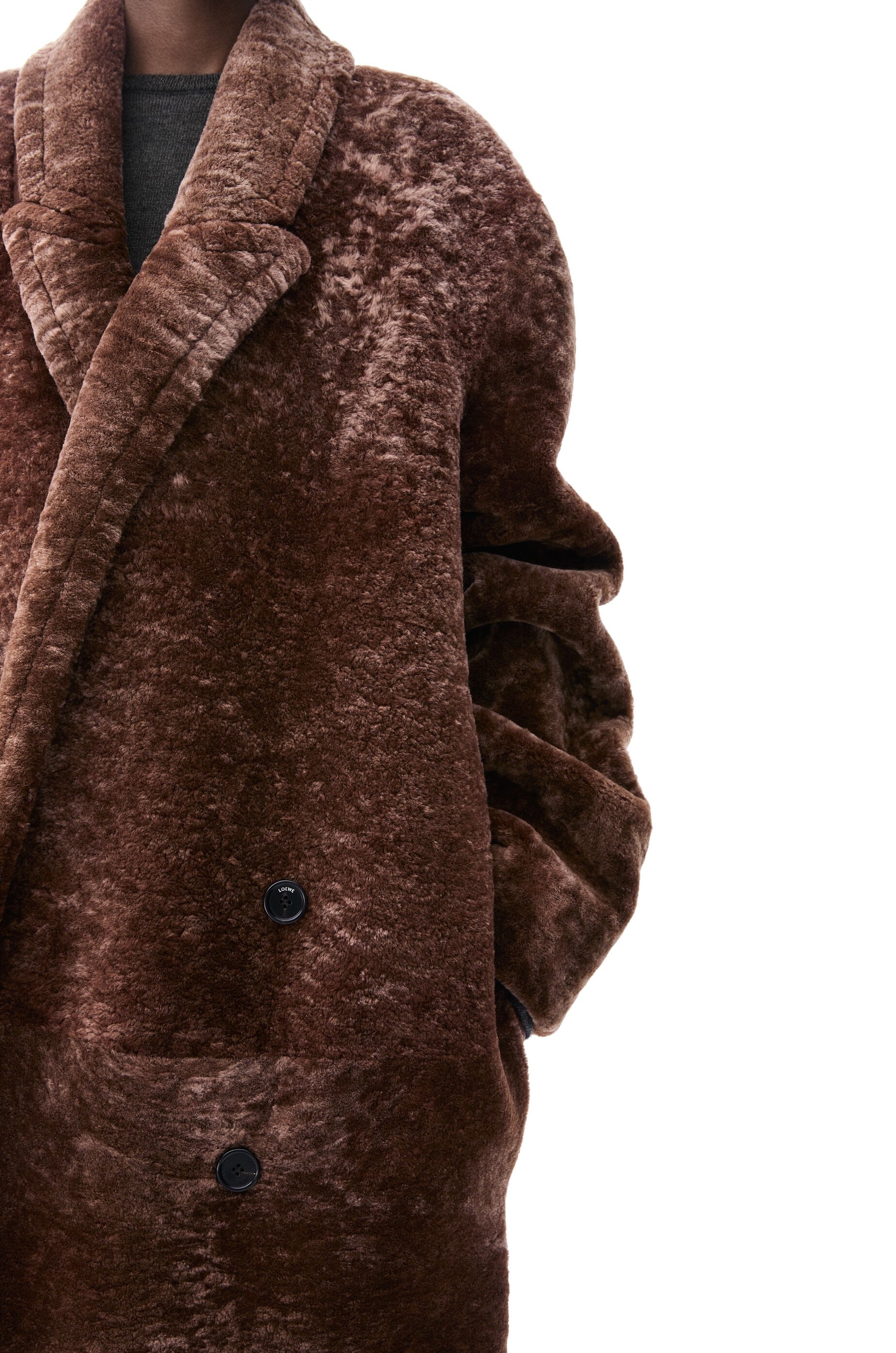 Double-breasted coat in shearling - 5