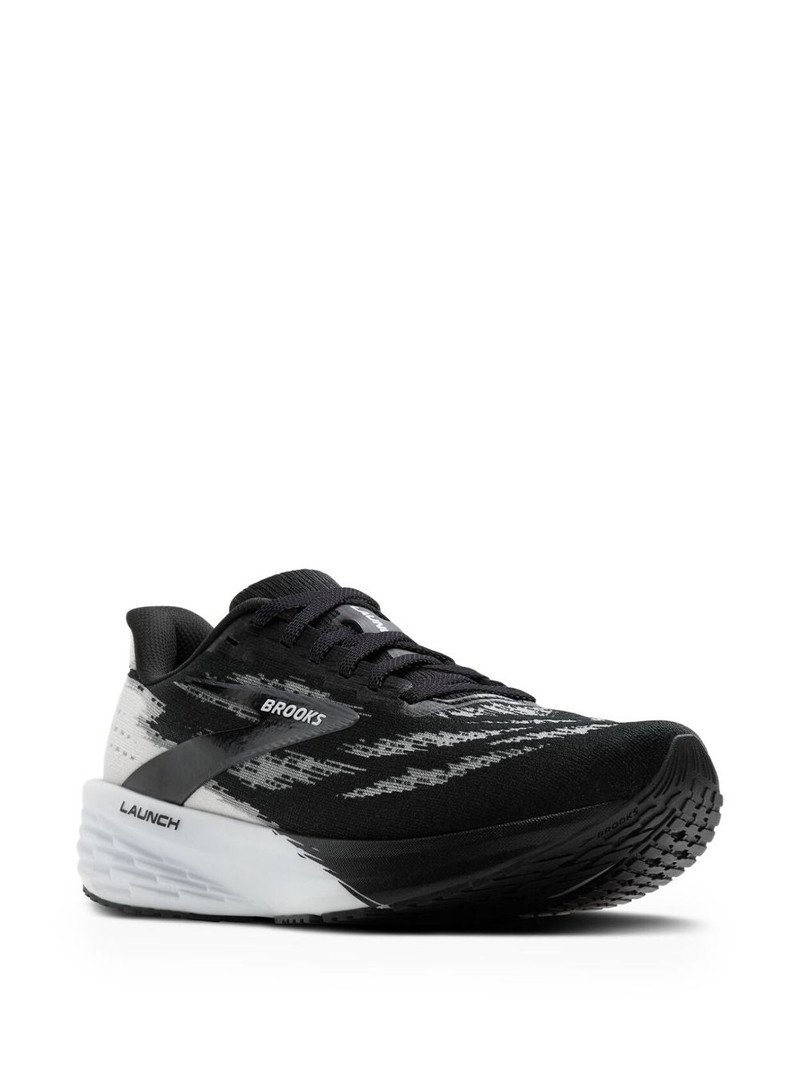 BROOKS Launch 11 "White/Black" sneakers outlook