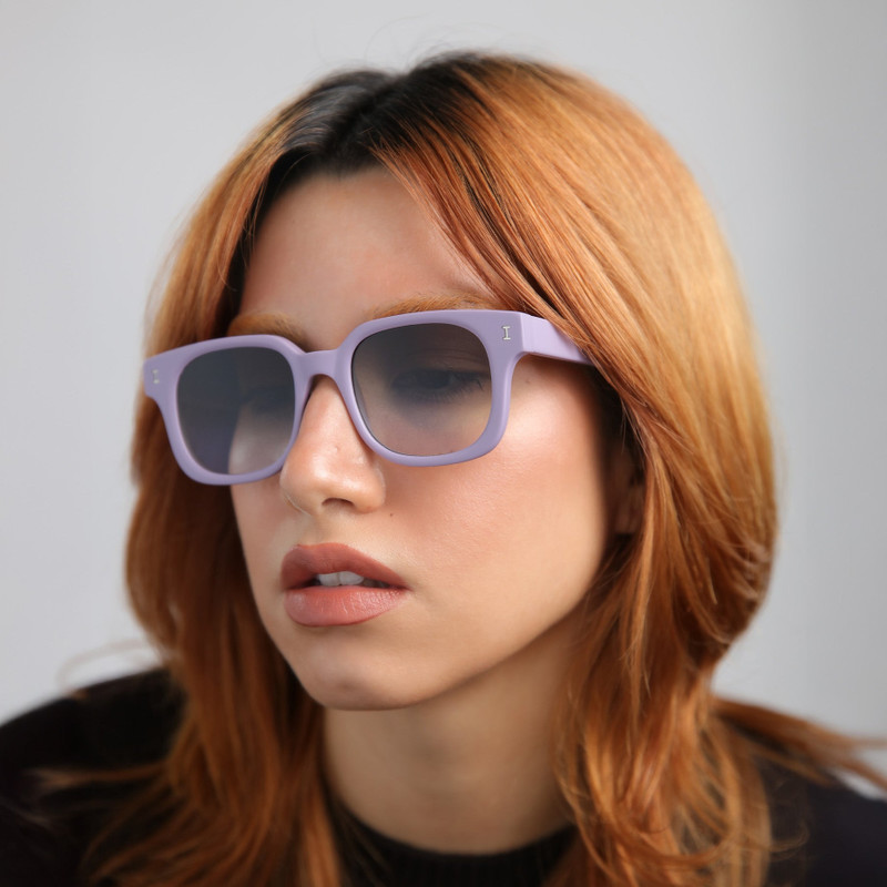 illesteva Ellison Sunglasses outlook