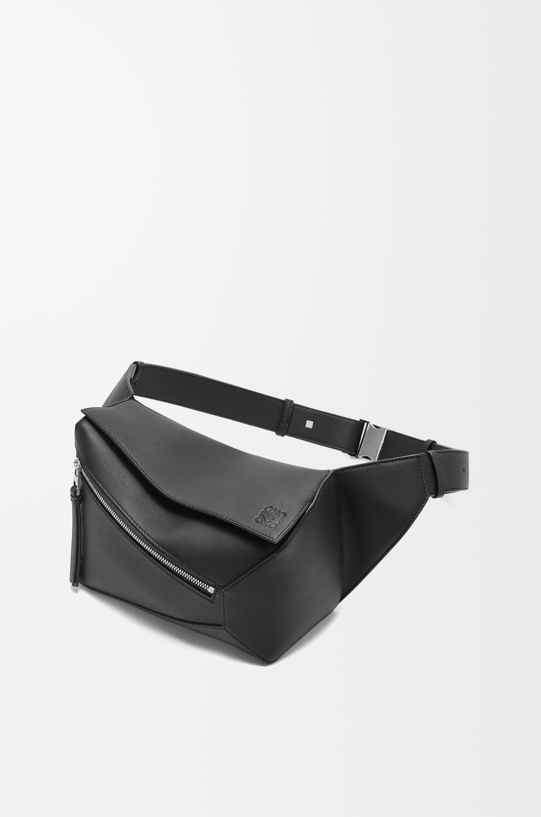 Small Puzzle bumbag in classic calfskin - 4