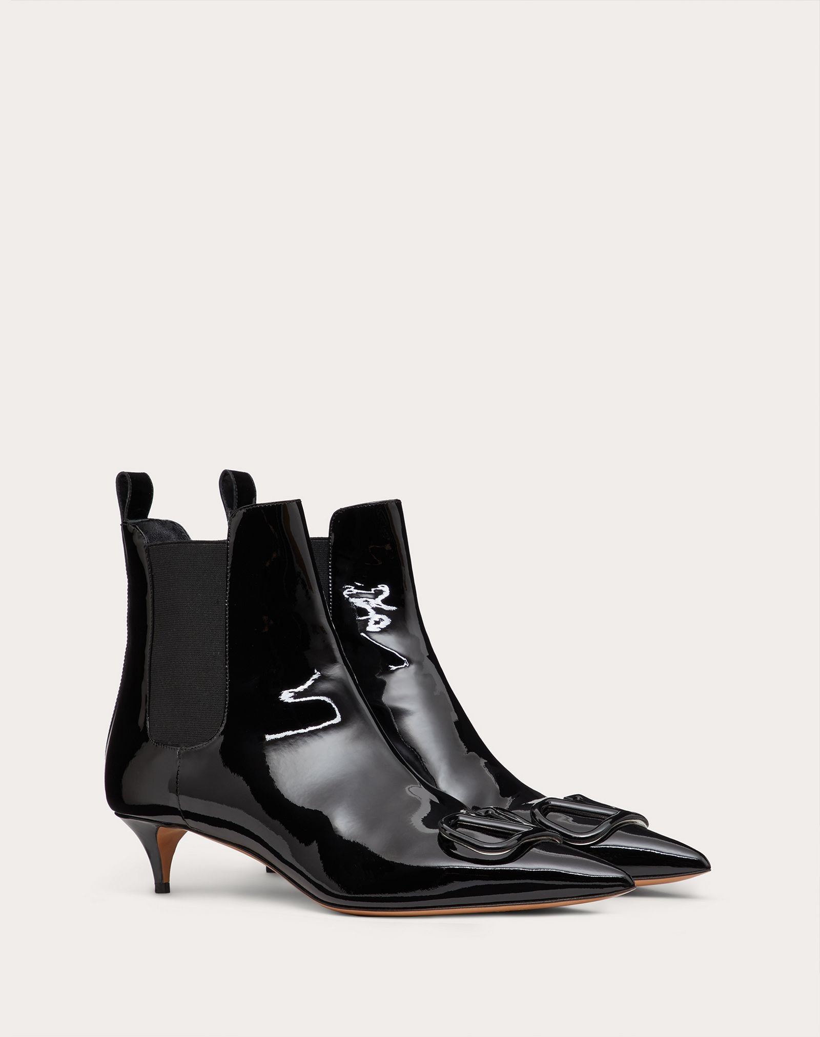 VLogo Signature Patent Leather Ankle Boot 40mm / 1.6 in. - 2