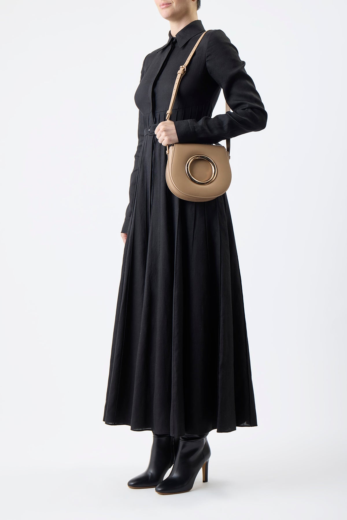 Ring Crossbody Bag in Nude Leather - 4