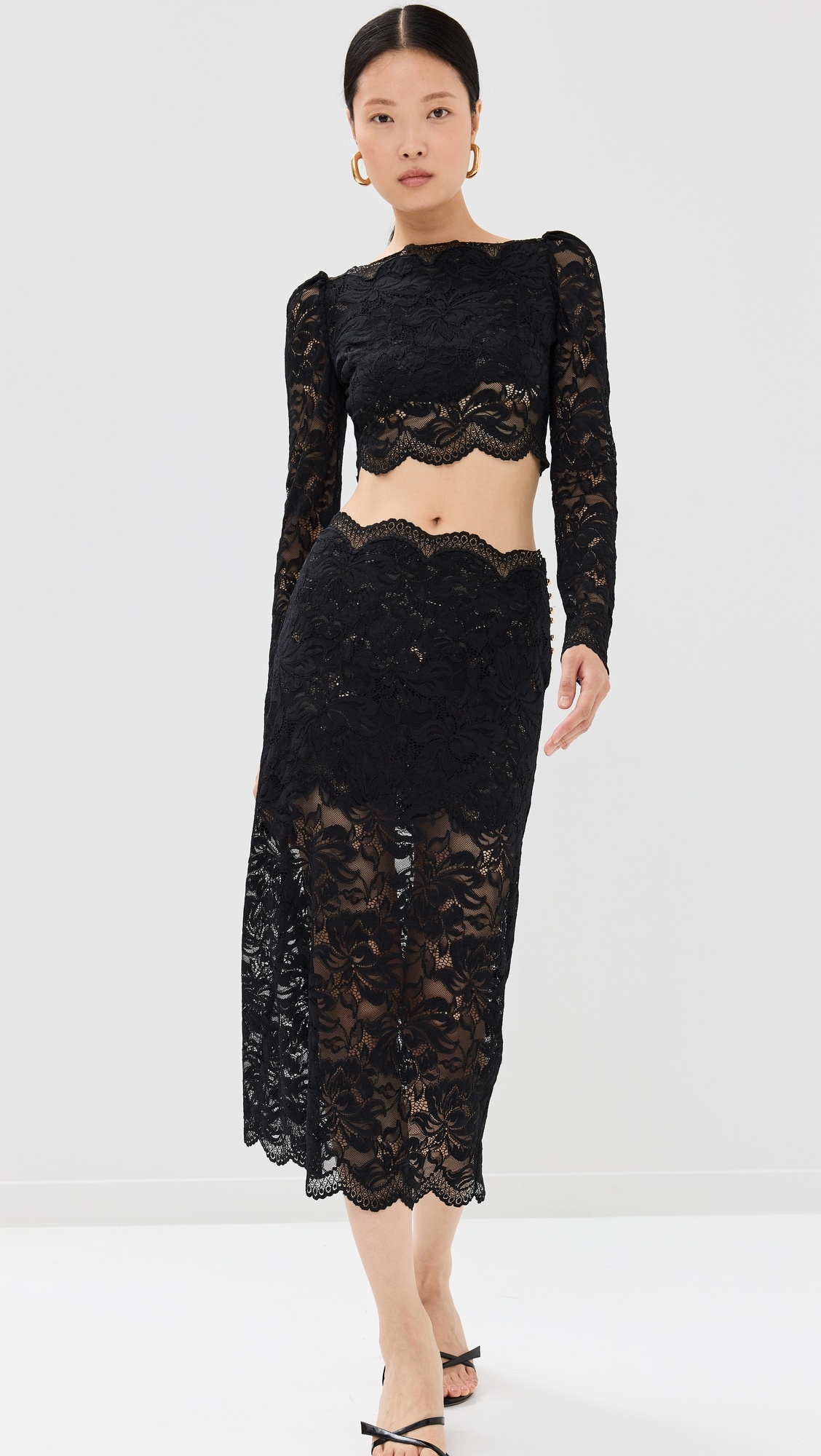 Black Crop Top In Lace - 4