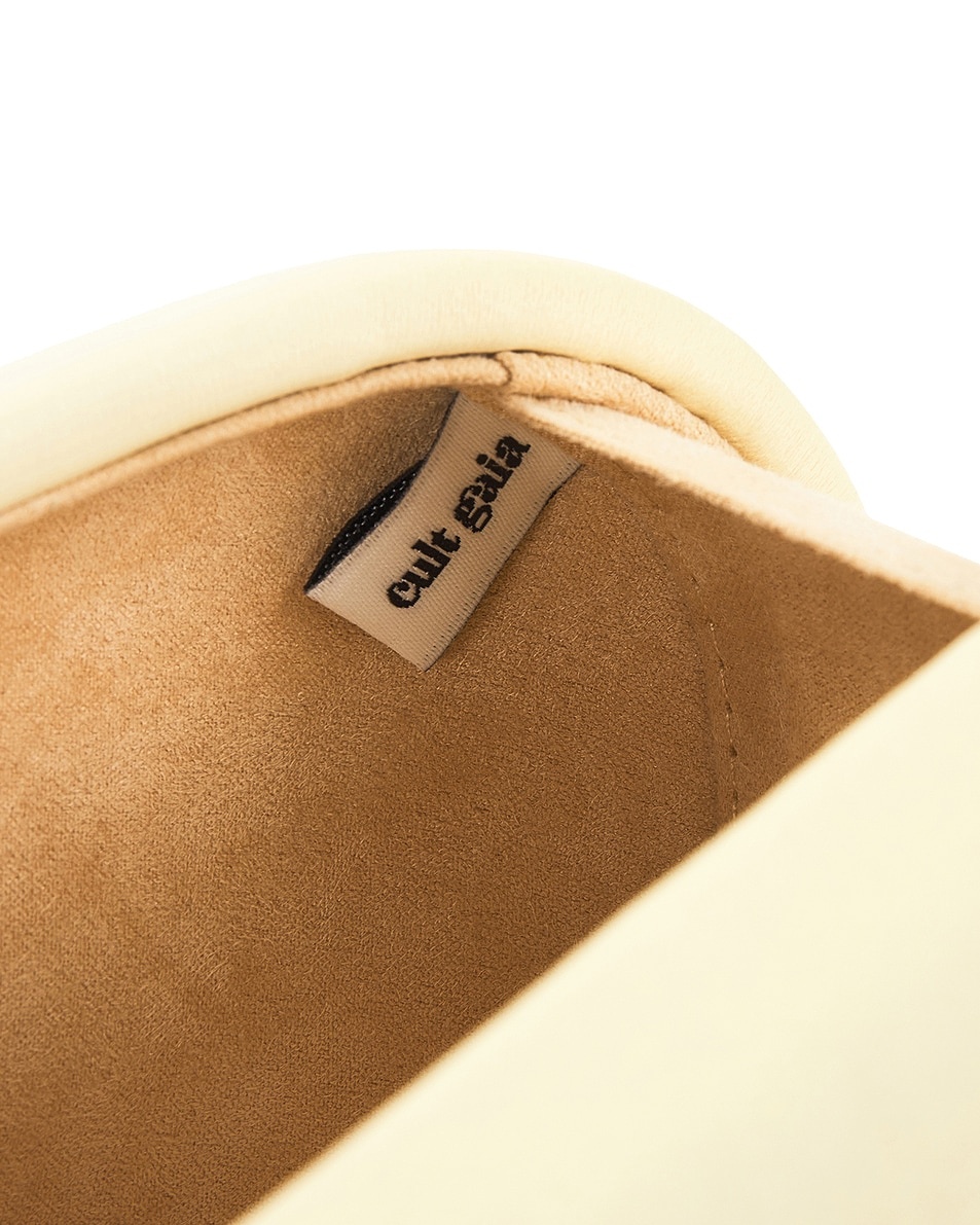 The Caldera Clutch - 5