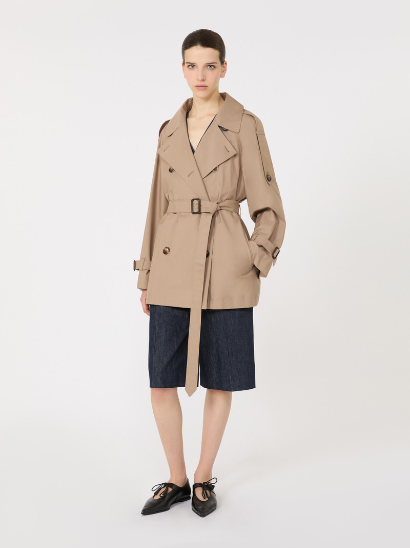 Max Mara CAROLINE Short double-breasted trench coat in water-repellent cotton twill outlook